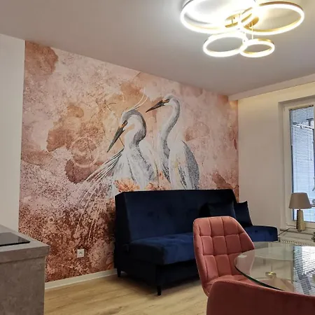 Flou 81, Parking & 700m Plaza Danzica