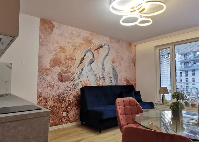 Flou 81, Parking & 700m Plaza Gdansk