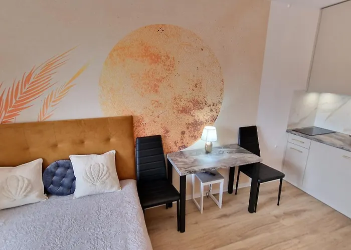 Apartment Flou 81, Parking & 700m Plaza Gdansk